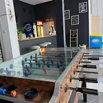 Krysztalowa Przystan 홀리데이파크 *