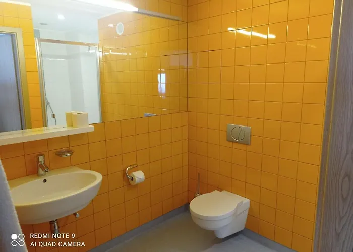 Kryształowa Przystań Kompleks wypoczynkowy *