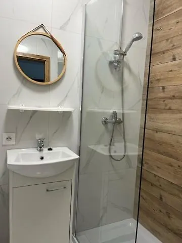 Kryształowa Przystań Kompleks wypoczynkowy *